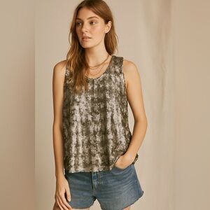 Aritzia Talula Sequin Cheniston Open Back Blouse Silver Size Medium